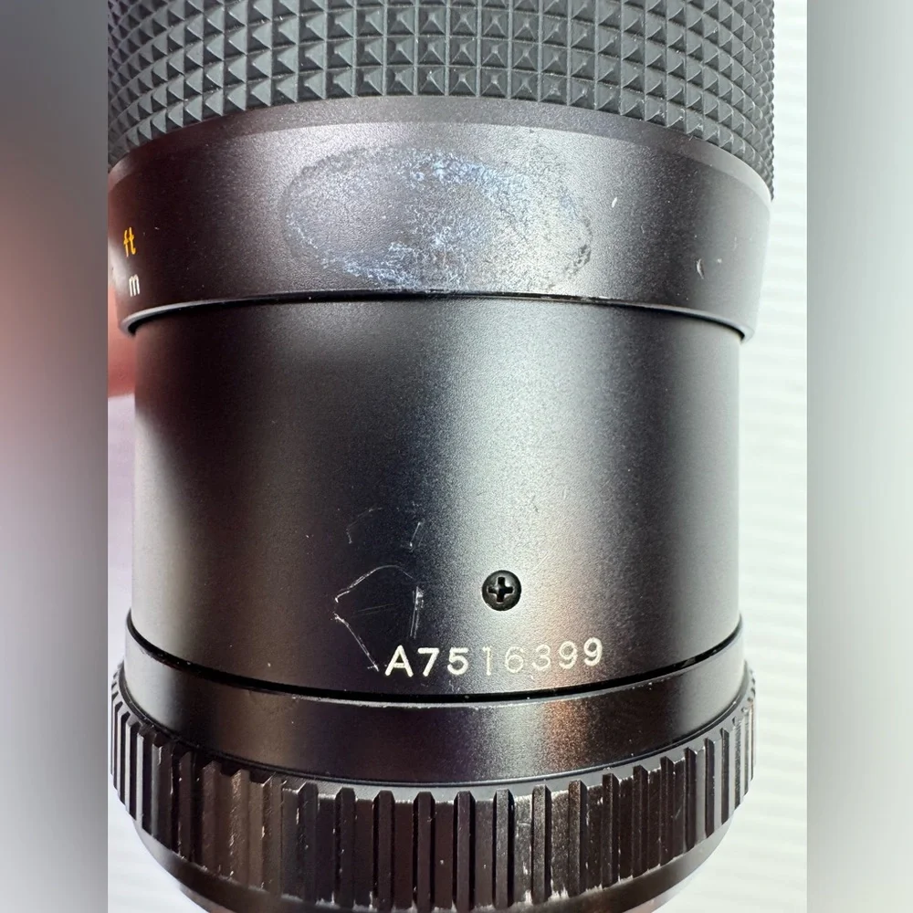 YASHICA ML 80-200 mm f/4 Zoom Yashica Mount Made in Japan A7516399 Pre- owned